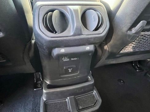 Used 2021 Jeep Wrangler Unlimited Rubicon w/ Uconnect 4C Nav & Sound Group AWD/4WD image 27