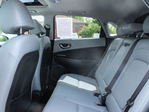 Used 2020 Hyundai Kona Limited AWD/4WD image 30