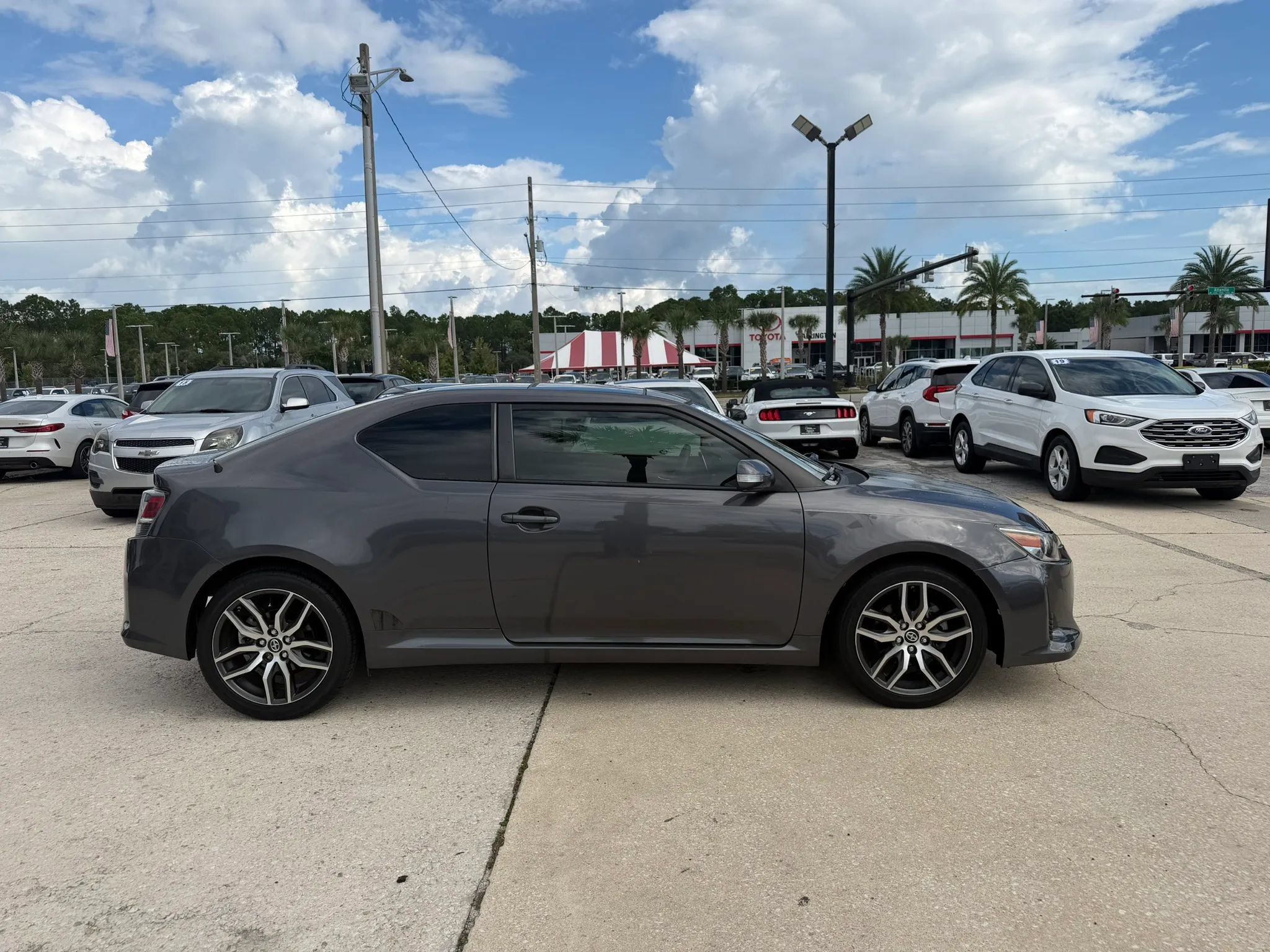 Used 2016 Scion tC FWD image 6