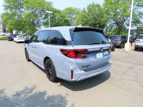 Used 2026 Honda Odyssey Sport-L image 4
