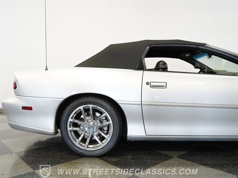 Used 2002 Chevrolet Camaro Z28 w/ SS Performance/Appearance Pkg image 33