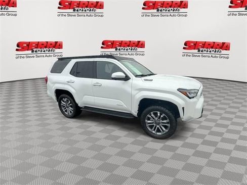 Used 2025 Toyota 4Runner Limited AWD/4WD image 3
