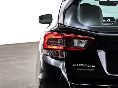 Used 2020 Subaru Impreza 2.0i Limited image 16