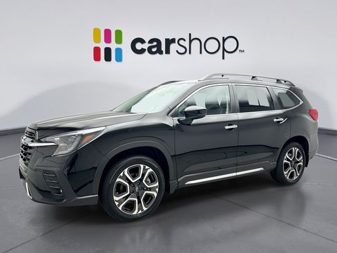 Used 2025 Subaru Ascent Touring AWD/4WD image 1
