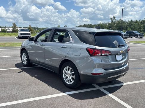 Used 2024 Chevrolet Equinox LT FWD image 29