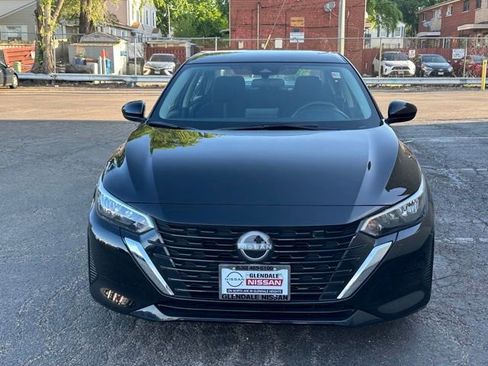 Certified 2024 Nissan Sentra SV w/ Trunk Package FWD image 2