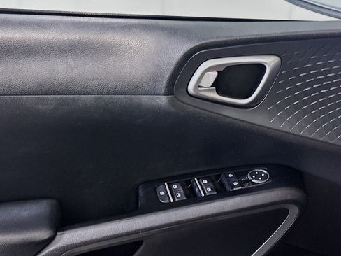 Used 2020 Kia Soul S image 15