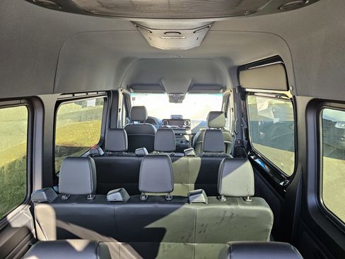 New 2025 Mercedes-Benz Sprinter 2500 image 21