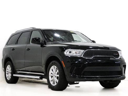 Used 2023 Dodge Durango SXT AWD/4WD image 1