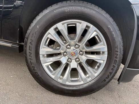 Used 2018 Cadillac Escalade Premium Luxury AWD/4WD image 46