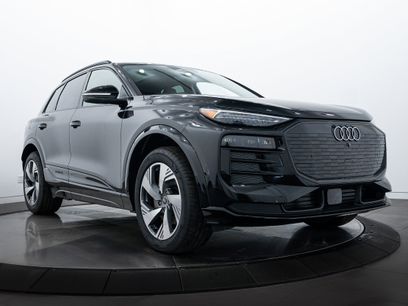 New 2025 Audi Q6 e-tron Premium Plus