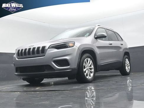 Used 2020 Jeep Cherokee Latitude FWD image 19