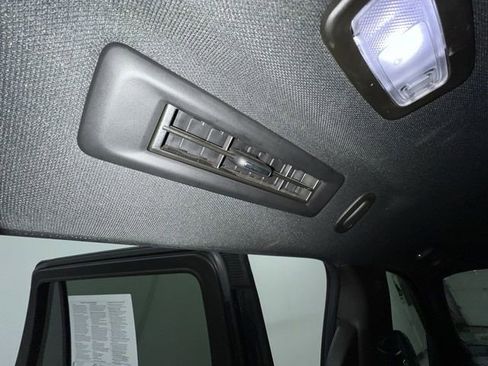 Used 2021 Chevrolet Tahoe Z71 w/ Luxury Package image 22