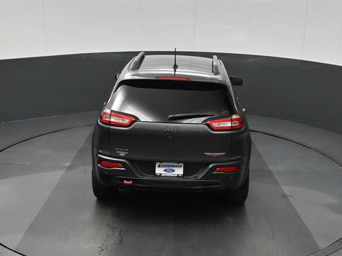 Used 2018 Jeep Cherokee Trailhawk w/ Quick Order Package 23L image 23