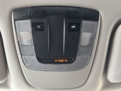 Used 2022 Kia Sorento LX image 34