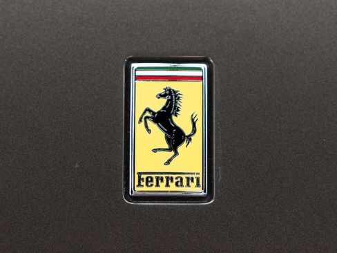 Used 2019 Ferrari Portofino RWD image 25