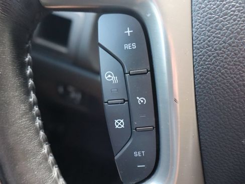 Used 2012 GMC Yukon Denali AWD/4WD image 32