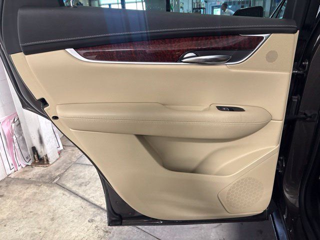 Used 2019 Cadillac XT5 Luxury AWD/4WD image 30