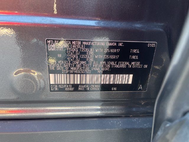 Used 2025 Toyota RAV4 XLE AWD/4WD image 30