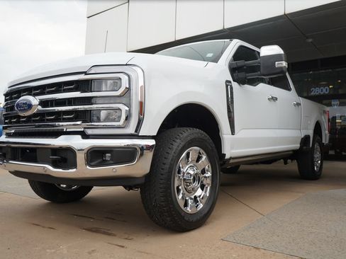 Certified 2026 Ford F250 King Ranch w/ Chrome Package AWD/4WD image 4