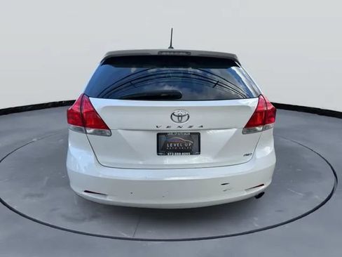 Used 2010 Toyota Venza AWD image 4