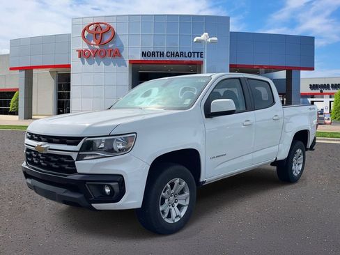 Used 2022 Chevrolet Colorado LT w/ LT Convenience Package AWD/4WD image 5