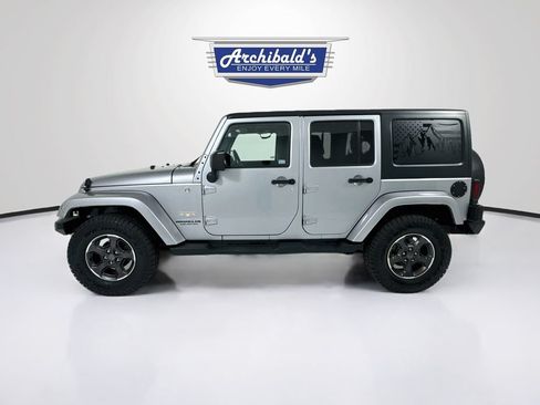 Used 2013 Jeep Wrangler Unlimited Sahara w/ Connectivity Group AWD/4WD image 5