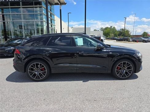 Used 2023 Audi Q8 Prestige AWD/4WD image 2