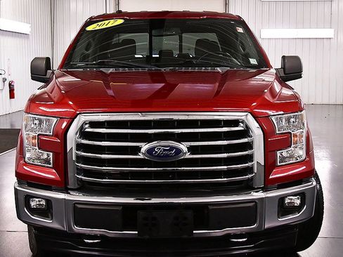 Used 2017 Ford F150 XLT w/ Equipment Group 302A Luxury image 2