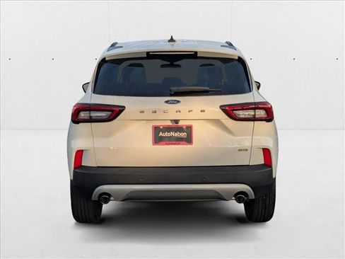 New 2025 Ford Escape SE image 7