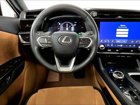Used 2023 Lexus RZ 450e Premium image 5