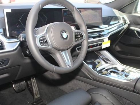 New 2026 BMW X6 xDrive40i image 12