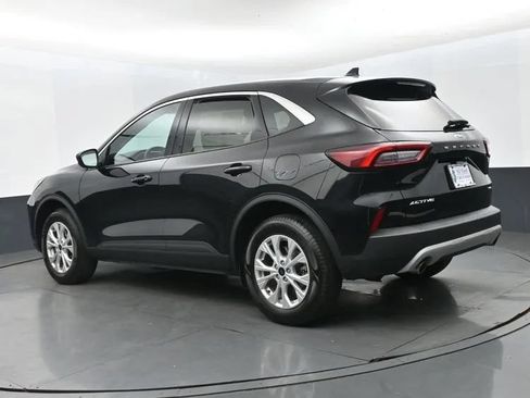 Used 2024 Ford Escape Active AWD/4WD image 9