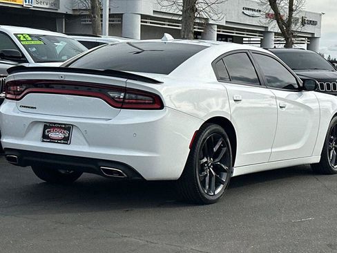 Used 2023 Dodge Charger SXT w/ Blacktop Package image 4