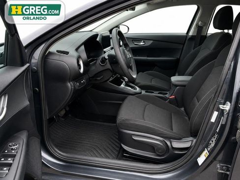 Used 2021 Kia Forte LXS FWD image 10