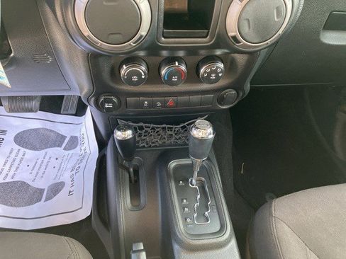 Certified 2017 Jeep Wrangler Sport w/ Connectivity Group image 19