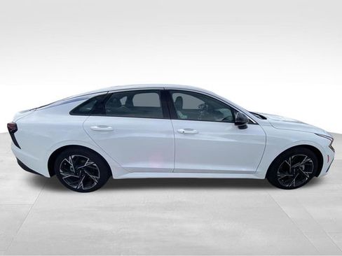Certified 2025 Kia K5 GT-Line AWD/4WD image 12