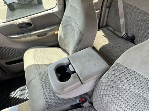 Used 2000 Ford F150 XLT RWD image 22