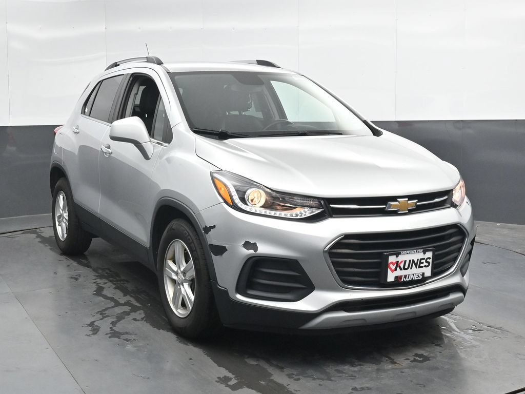Used 2020 Chevrolet Trax LT w/ LT Convenience Package FWD image 5