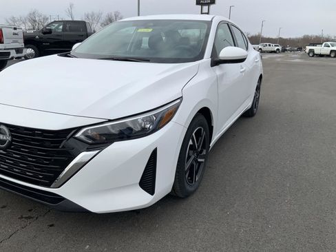 Used 2024 Nissan Sentra SV image 12