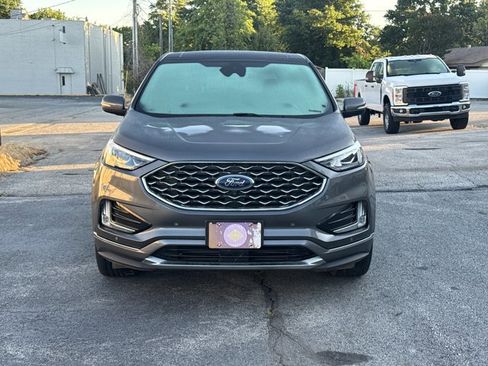 Used 2021 Ford Edge Titanium w/ Equipment Group 301A AWD/4WD image 2