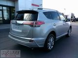 Used 2017 Toyota RAV4 Platinum image 2