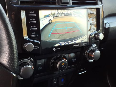 Used 2023 Toyota 4Runner TRD Off-Road Premium w/ Moonroof Package AWD/4WD image 21