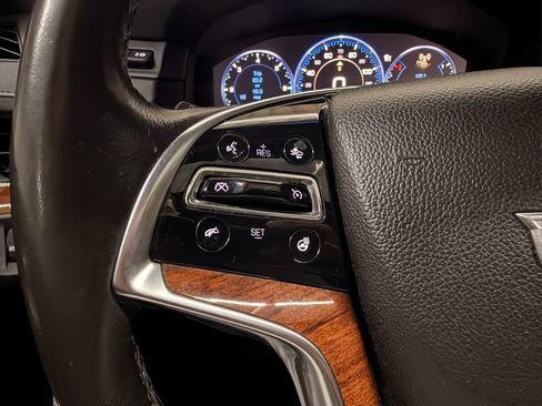 Used 2015 Cadillac Escalade Premium AWD/4WD image 17