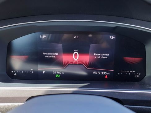 Used 2024 Volkswagen Tiguan SE image 12