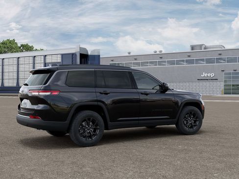 New 2026 Jeep Grand Cherokee L 4WD image 4