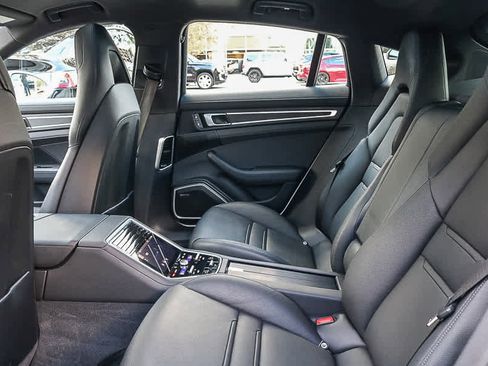 Used 2023 Porsche Panamera Platinum Edition image 26
