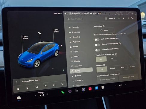 Used 2020 Tesla Model Y Long Range image 52