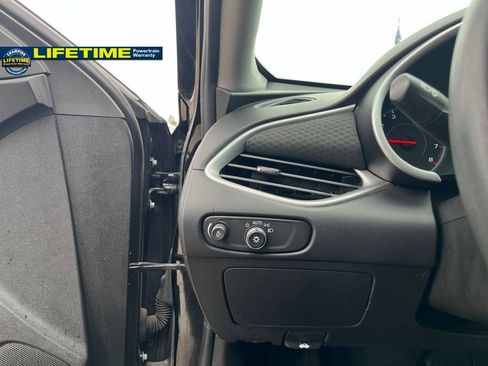 Used 2024 Chevrolet Malibu LT image 22