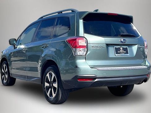 Used 2018 Subaru Forester 2.5i Premium w/ All-Weather Package AWD/4WD image 4